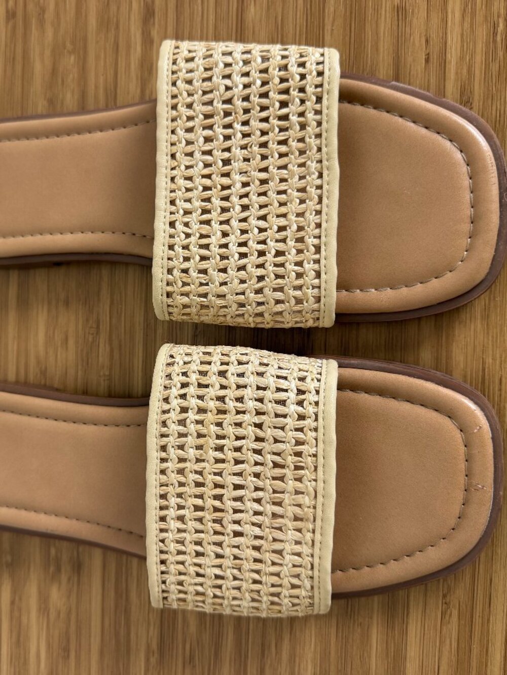 Abercrombie & Fitch sandals size 9